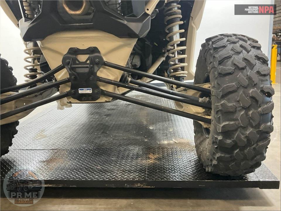 2022 Can-Am MAVERICK X3 MAX X RS TURBO RR SMART-SHOX (DESERT TAN & CARBON BLACK) — фото 38
