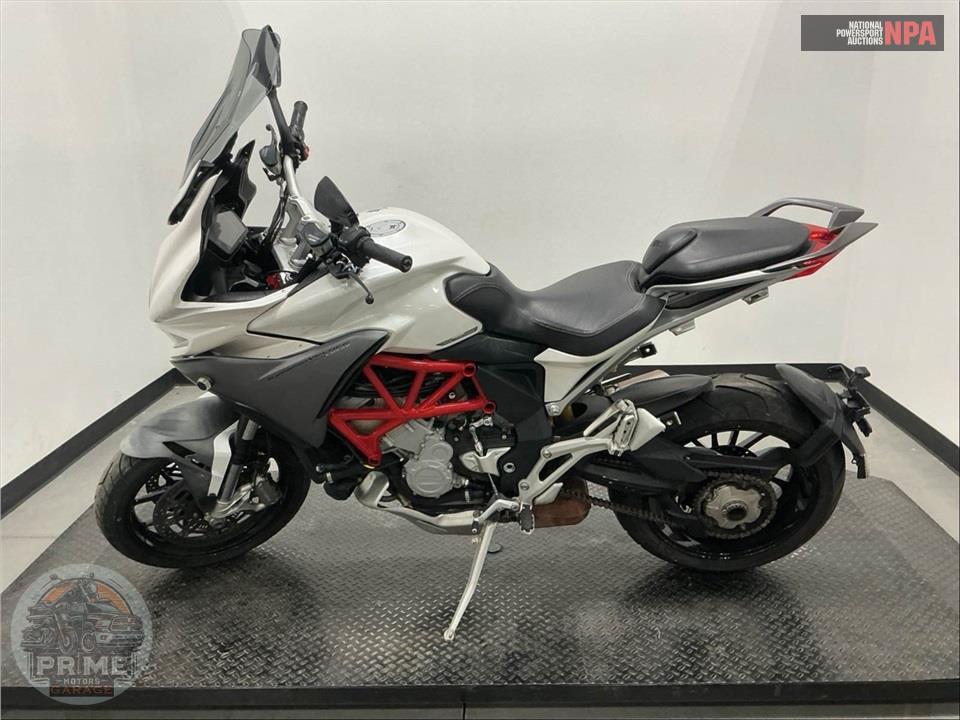2016 Mv Agusta TURISMO 800 VELOCE LUSSO — фото 3