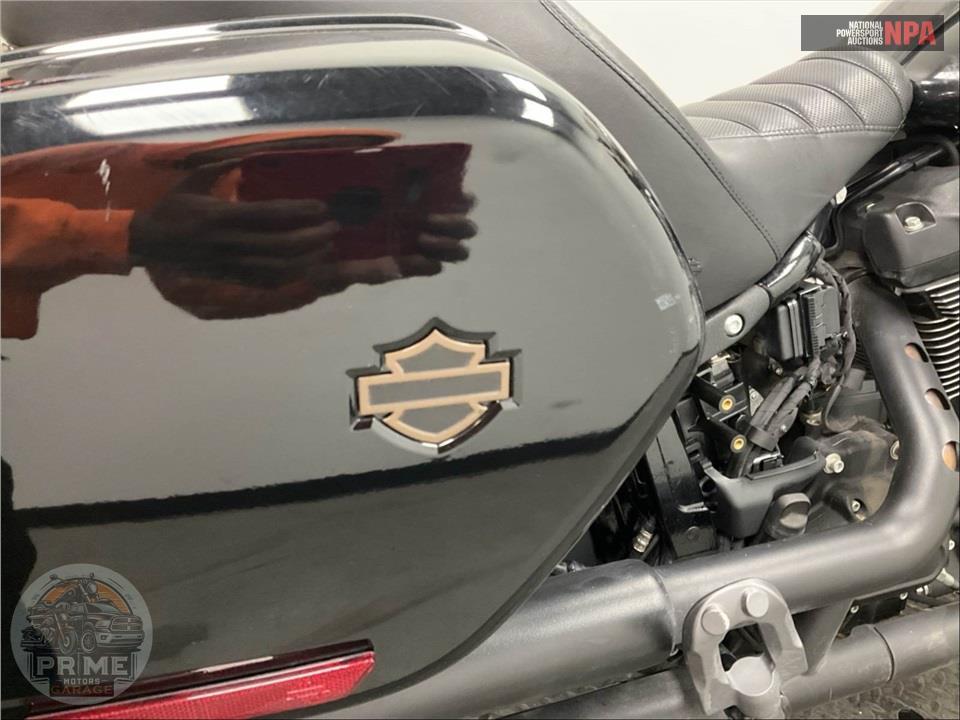 2022 Harley-Davidson FXLRST LOW RIDER ST — фото 28