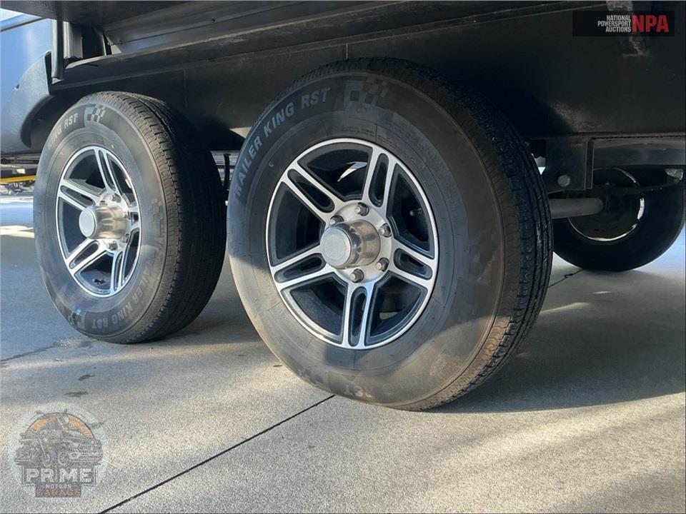 2019 Keystone Rv M-33 SAB - COUGAR SERIES — фото 26