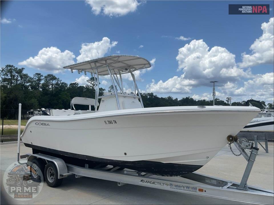 2021 Cobia Boats 220 CENTER CONSOLE L=22/E=1-200HP MERCURY OB — фото 1