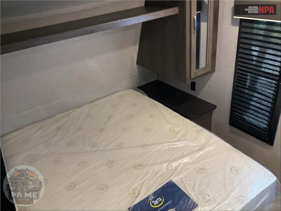 2020 Jayco M-224 BH - JAY FLIGHT SLX SERIES — фото 12