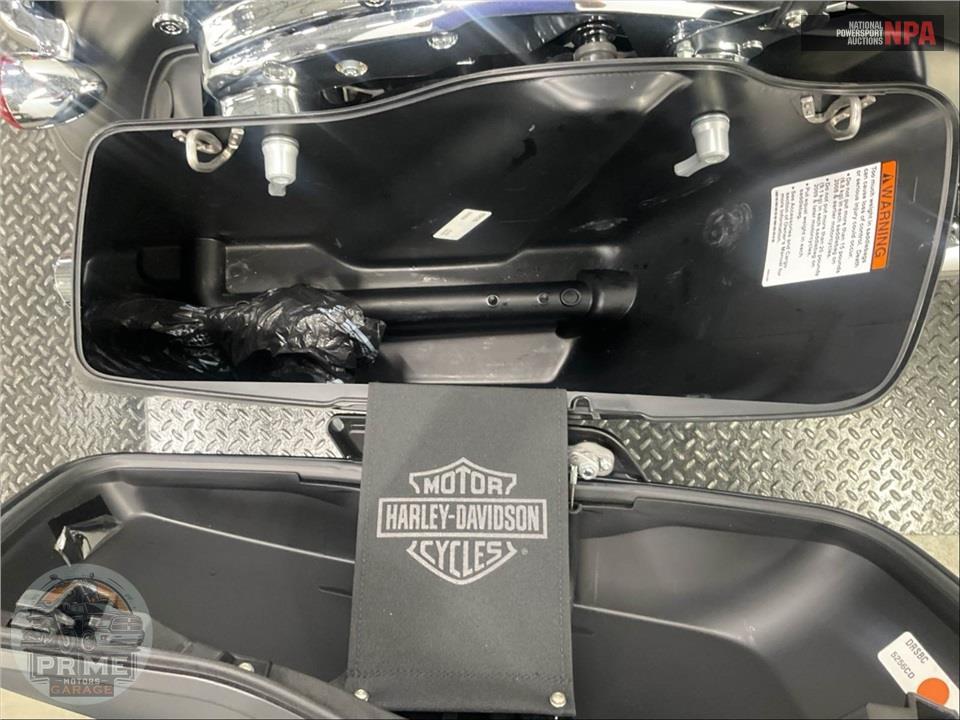 2022 Harley-Davidson FLHXS STREET GLIDE SPECIAL — фото 19