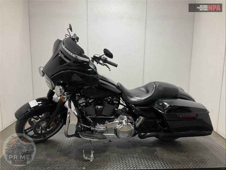 2019 Harley-Davidson FLHX STREET GLIDE — фото 3