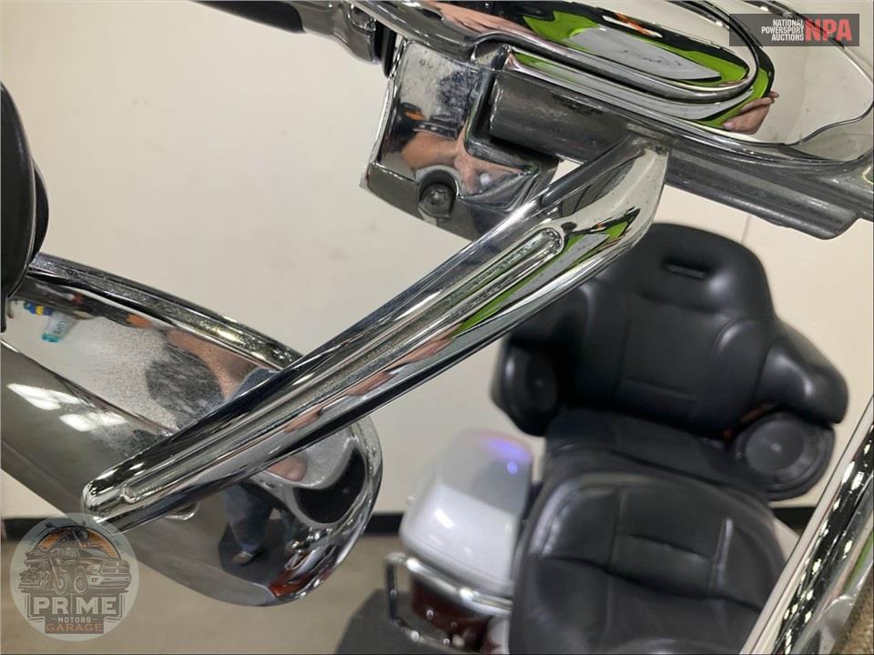 2014 Harley-Davidson FLHTKSE CVO ULTRA LIMITED — фото 39