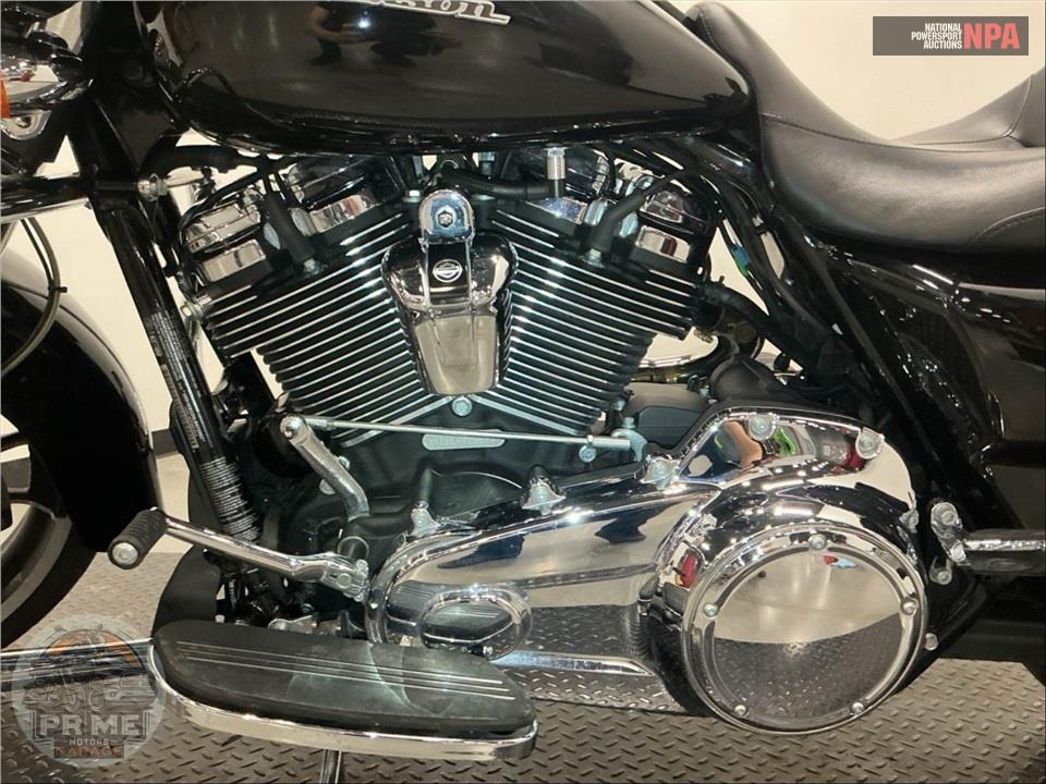 2020 Harley-Davidson FLHX STREET GLIDE — фото 7