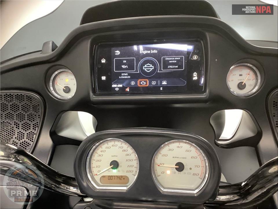 2023 Harley-Davidson FLTRX ROAD GLIDE — фото 5