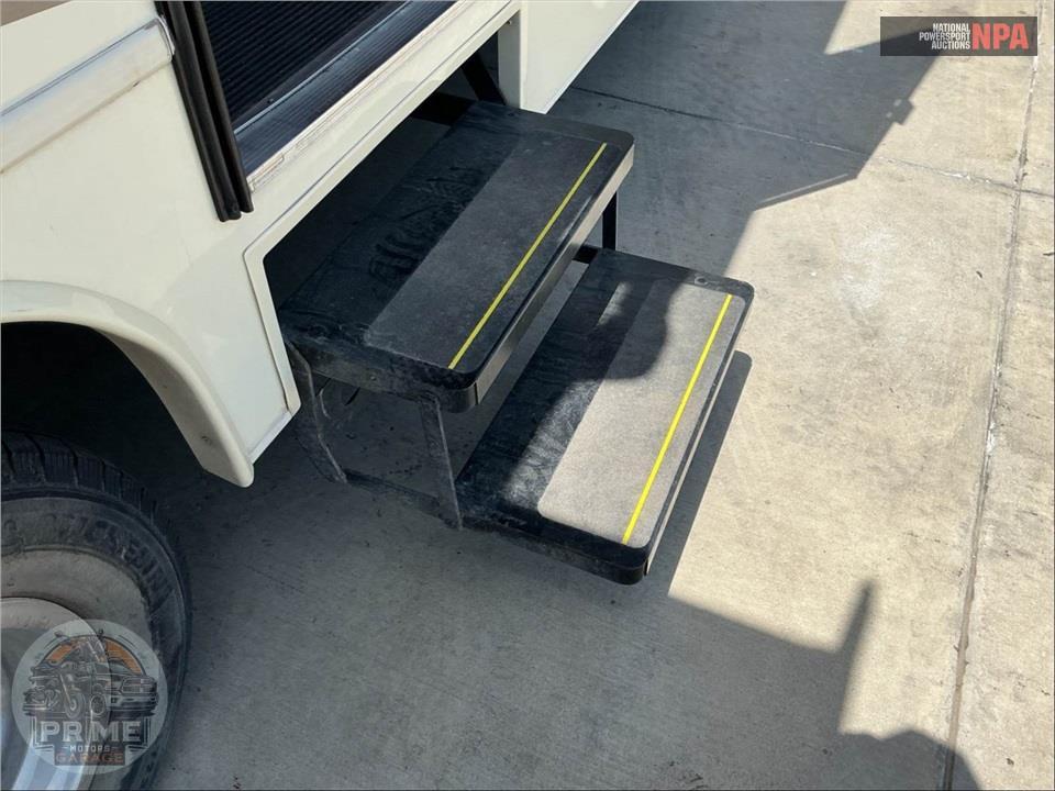 2017 Jayco M-23 XM FORD E450 - REDHAWK SERIES — фото 38