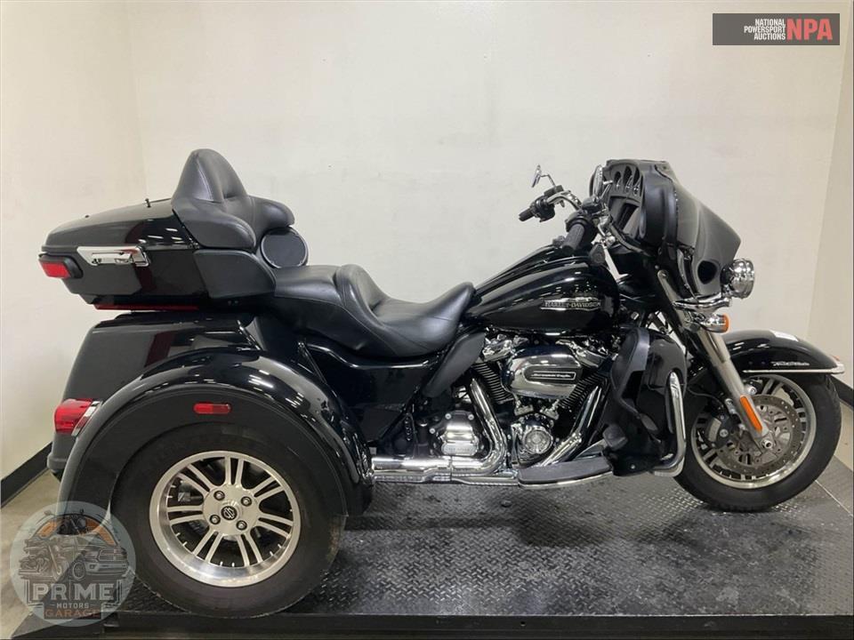 2019 HARLEY-DAVIDSON FLHTCUTG TRI GLIDE ULTRA