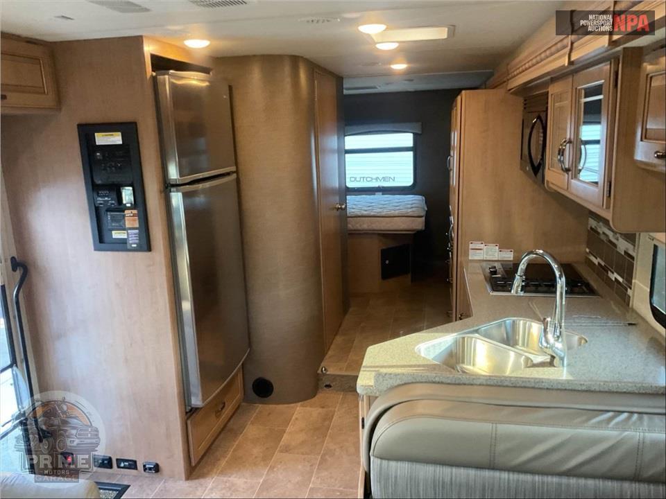 2018 Thor Motor Coach M-31W E450-V10 CHATEAU SERIES — фото 8