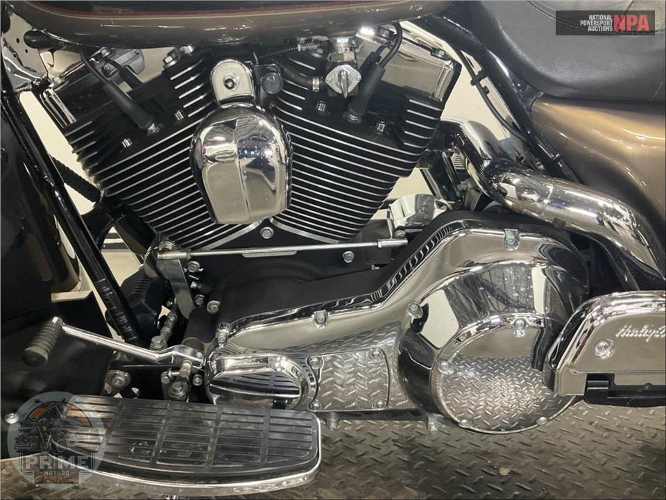 2004 Harley-Davidson FLHTC ELECTRA GLIDE CLASSIC — фото 7