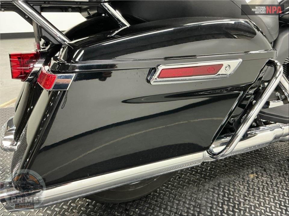 2019 Harley-Davidson FLHTK ULTRA LIMITED — фото 23