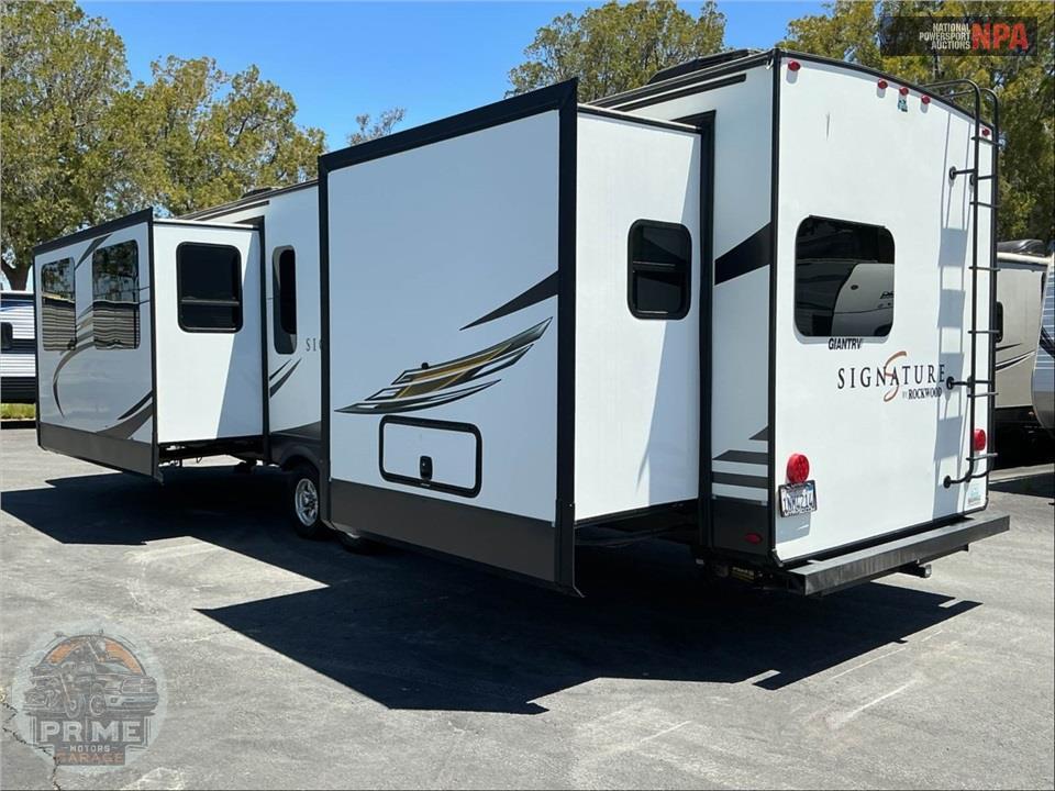 2021 Rockwood By Forest River M-8335SB SIGNATURE SERIES — фото 3