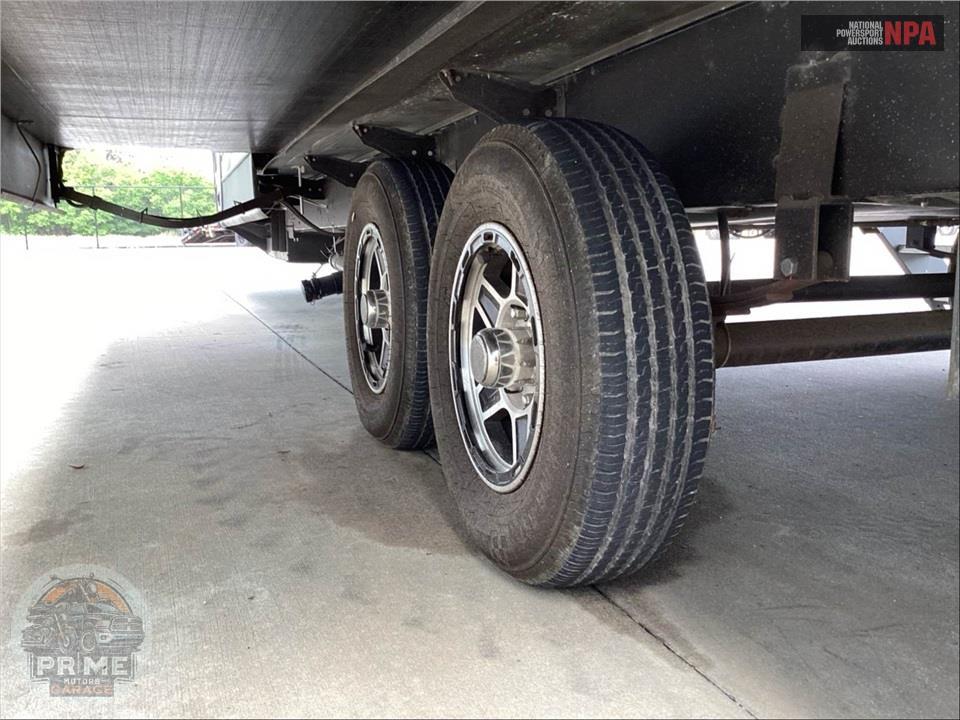 2020 Keystone Rv M-335 CG - OUTBACK TOY HAULER SERIES — фото 39