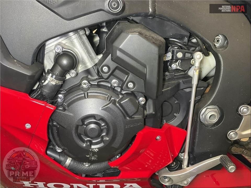 2023 Honda CBR1000RA (ABS) — фото 8