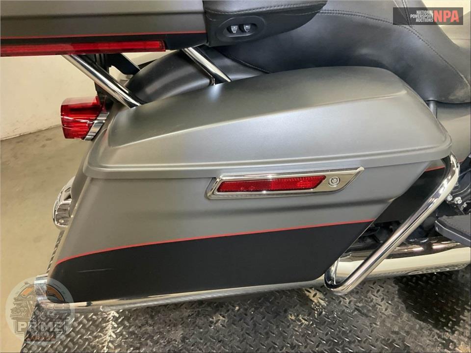 2019 Harley-Davidson FLHTK ULTRA LIMITED — фото 18