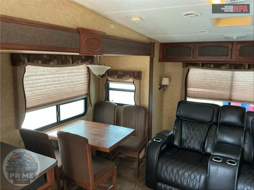 2012 Crusader M-290 RLT - FIFTH WHEEL SERIES — фото 7