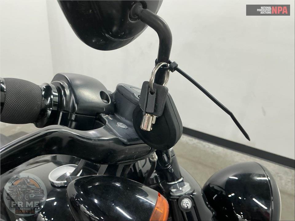 2017 Harley-Davidson FLSS SOFTAIL SLIM S — фото 12