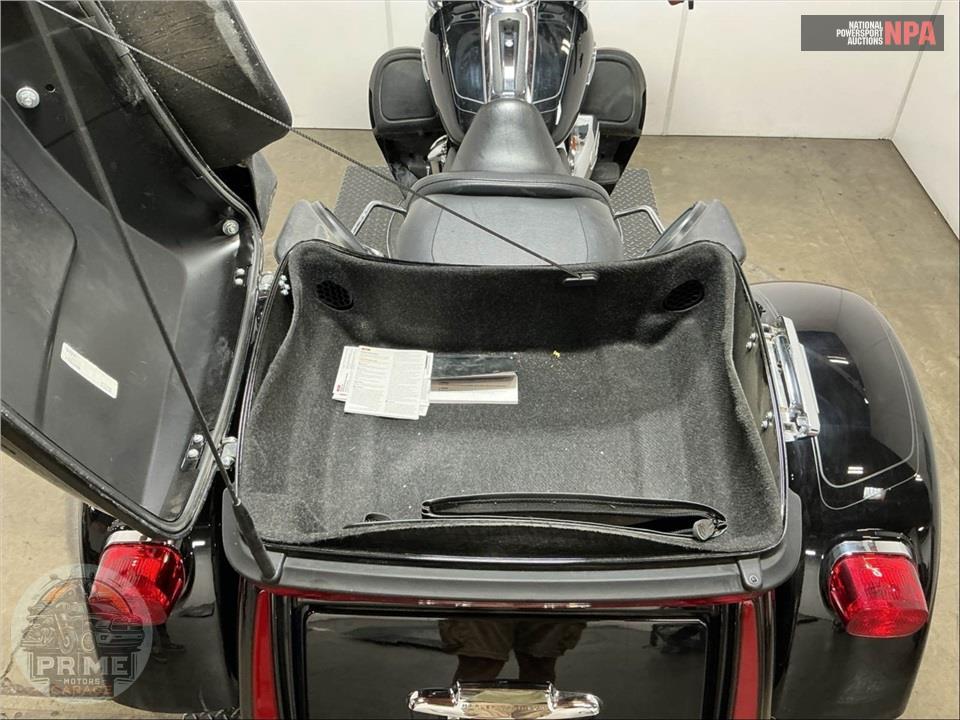 2024 Harley-Davidson FLHTCUTG TRI GLIDE ULTRA CLASSIC — фото 22