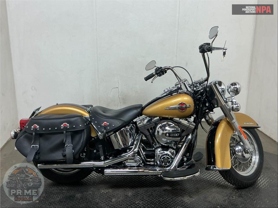 2017 Harley-Davidson FLSTC HERITAGE SOFTAIL CLASSIC — фото 1