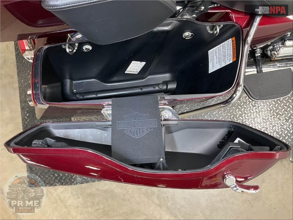 2015 Harley-Davidson FLHTK ELECTRA GLIDE ULTRA LIMITED — фото 23