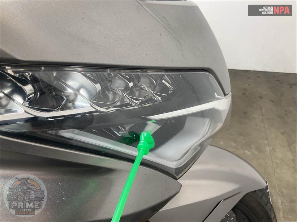 2018 Honda GL1800B GOLDWING (SILVER) — фото 32