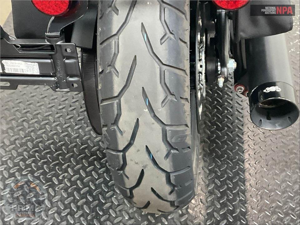 2025 Indian Motorcycle SCOUT SIXTY BOBBER — фото 15