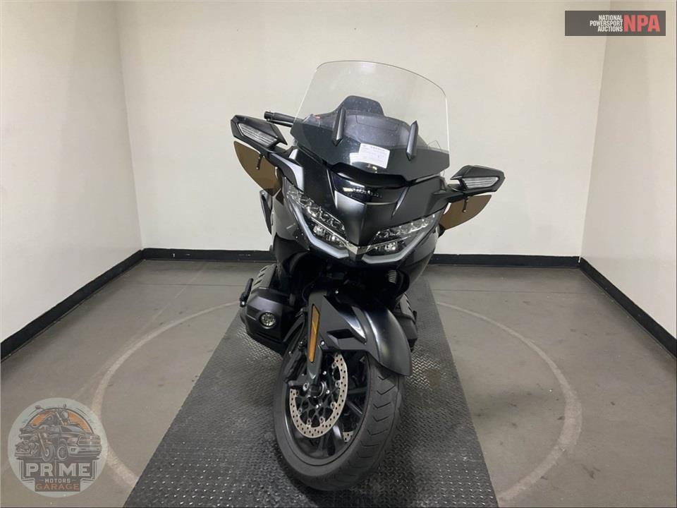 2021 Honda GL1800D GOLDWING TOUR DCT — фото 2