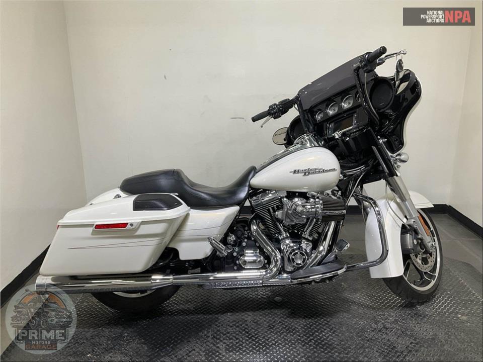2015 Harley-Davidson FLHXS STREET GLIDE SPECIAL — фото 1