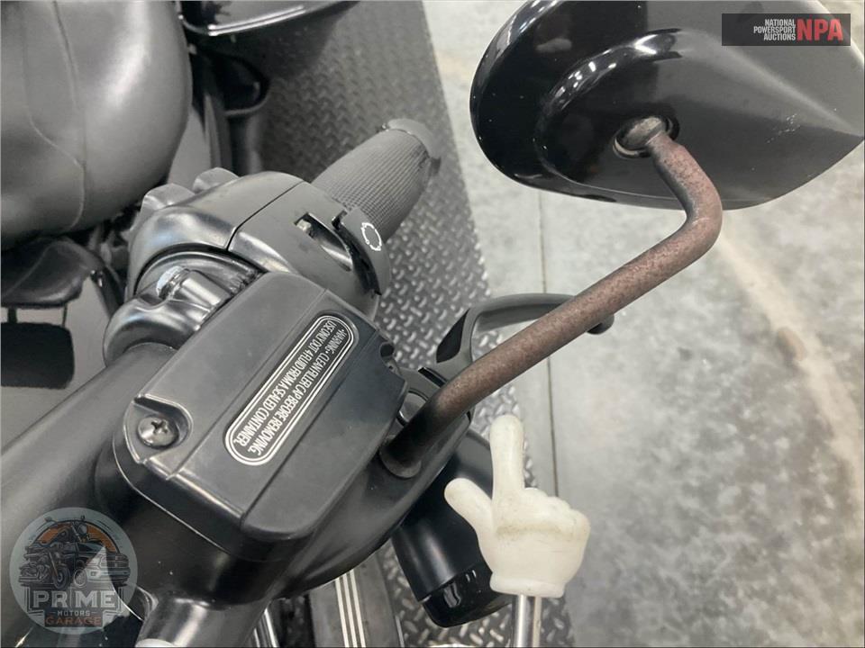 2017 Harley-Davidson FLHRXS ROAD KING SPECIAL — фото 25