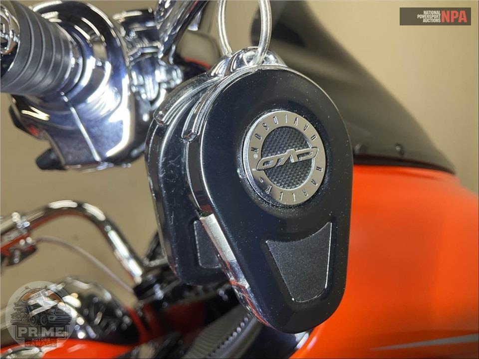2022 Harley-Davidson FLTRXSE CVO ROAD GLIDE — фото 9