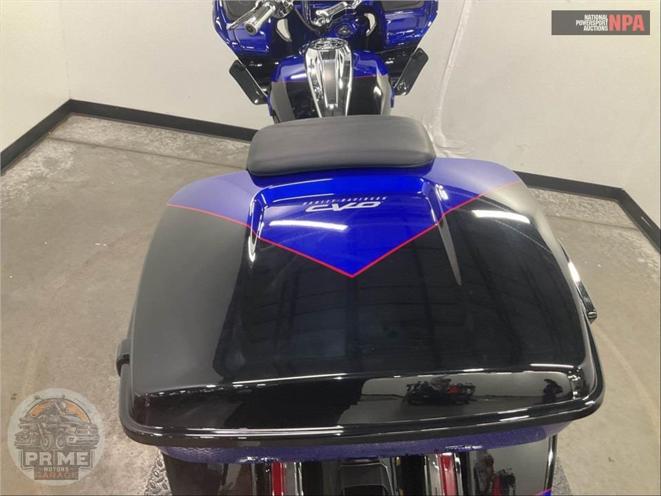 2025 Harley-Davidson FLTRXSE CVO ROAD GLIDE — фото 19