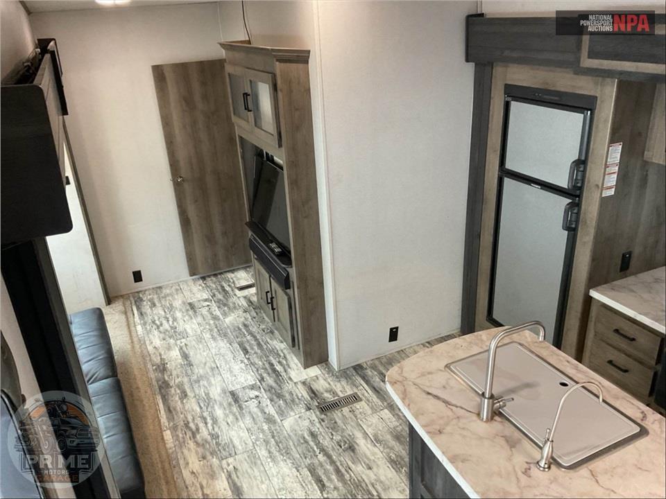 2020 Keystone Rv M-32 FWBH SPRINTER CAMPFIRE EDITION FIFTH WHEEL SERIES — фото 8