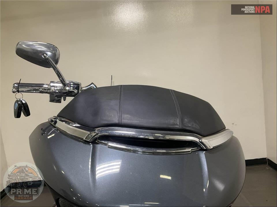 2016 Harley-Davidson FLTRUSE CVO ROAD GLIDE ULTRA — фото 17
