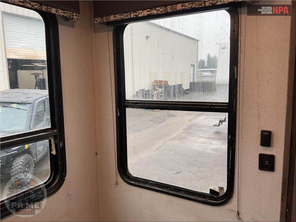 2020 Keystone Rv M-32 FWBH SPRINTER CAMPFIRE EDITION FIFTH WHEEL SERIES — фото 31