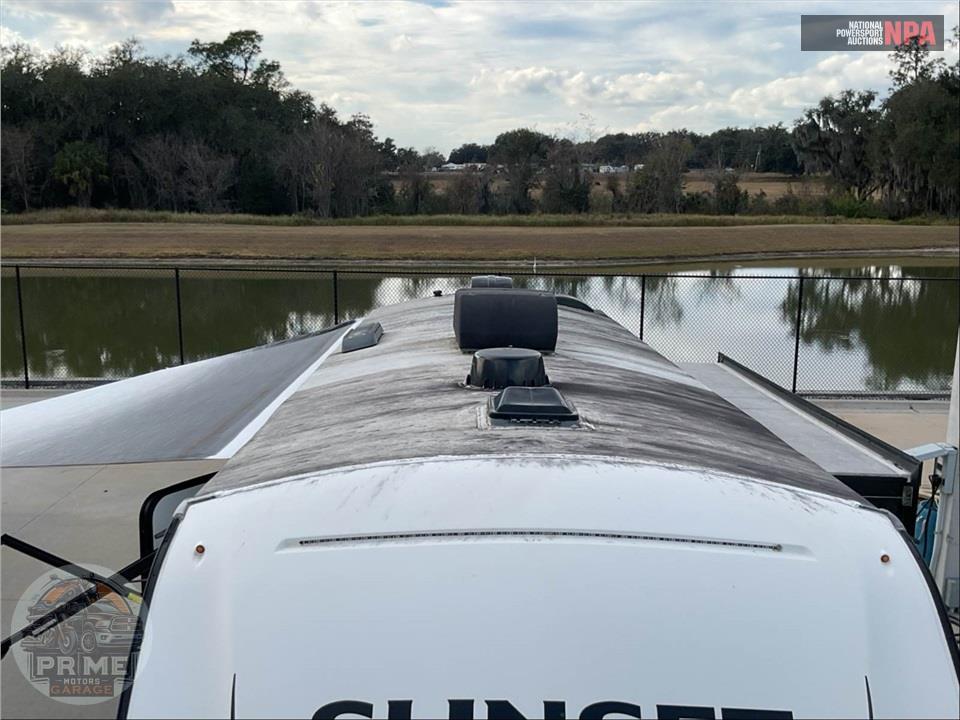 2019 Crossroads Rv M-253 RB - SUNSET TRAIL SUPER LITE SERIES — фото 29