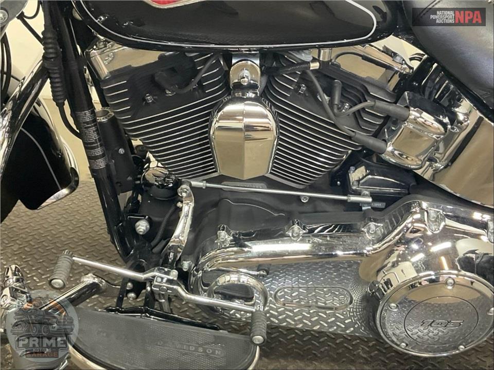 2015 Harley-Davidson FLSTC HERITAGE SOFTAIL CLASSIC — фото 7