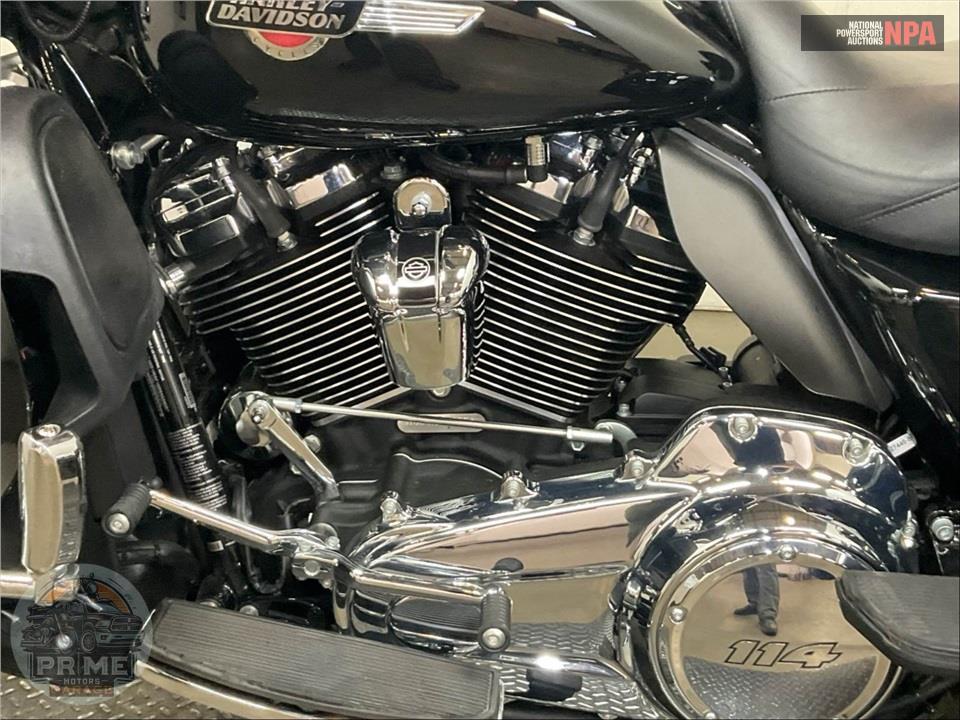 2024 Harley-Davidson FLHTCUTG TRI GLIDE ULTRA CLASSIC — фото 7