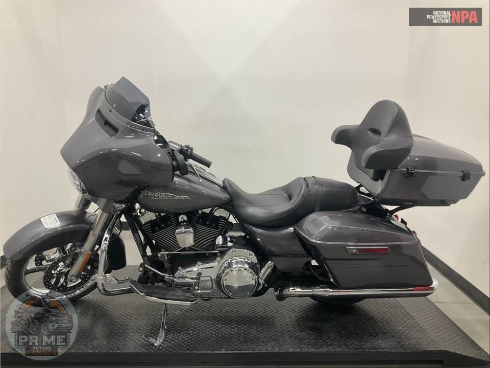 2015 Harley-Davidson FLHXS STREET GLIDE SPECIAL — фото 3