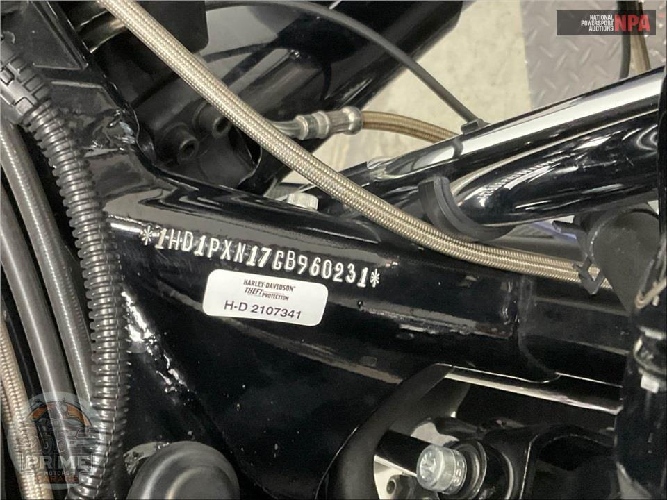 2016 Harley-Davidson FLHXSE CVO STREET GLIDE SPECIAL — фото 52