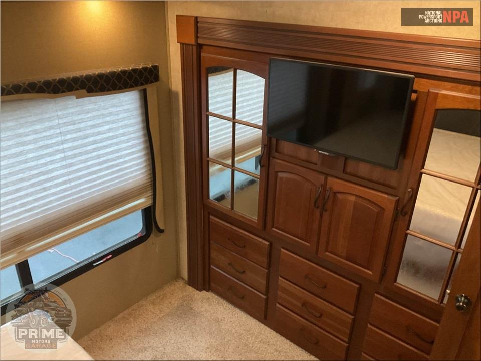 2015 Keystone Rv M-3850 FL - MONTANA FIFTH WHEEL SERIES — фото 10