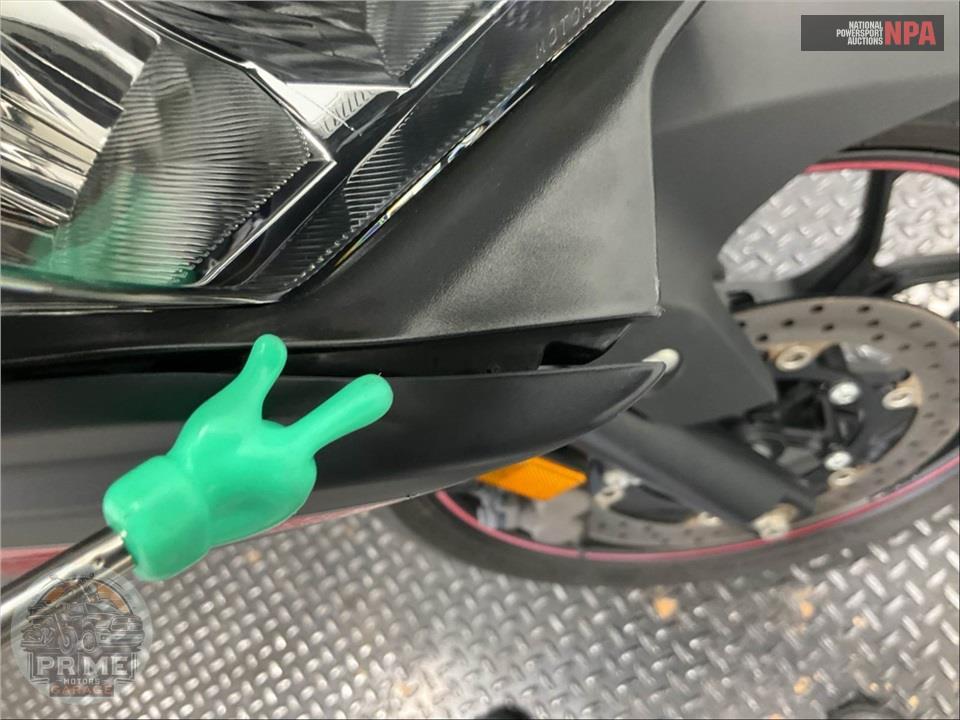 2017 Yamaha YZF-R3 — фото 15