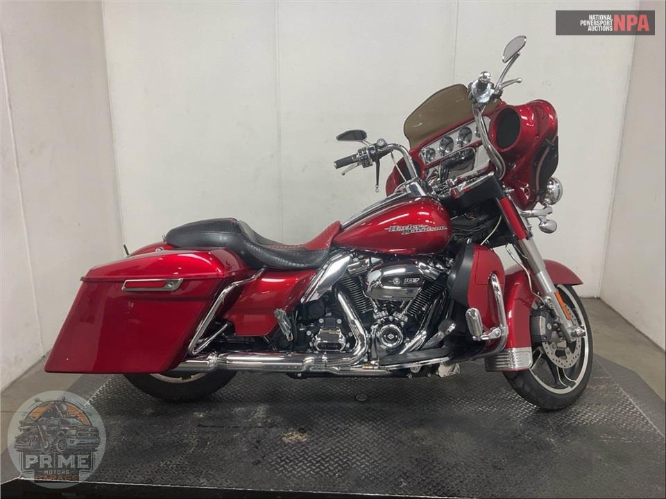 2018 Harley-Davidson FLHX STREET GLIDE — фото 1