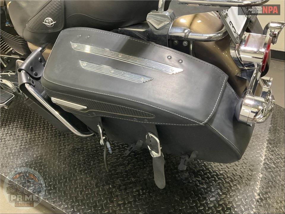 2004 Harley-Davidson FLHRCI ROAD KING CLASSIC — фото 21