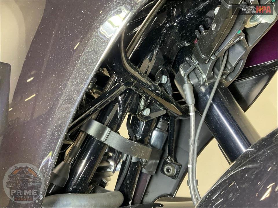 2025 Harley-Davidson FLTRXSE CVO ROAD GLIDE — фото 11