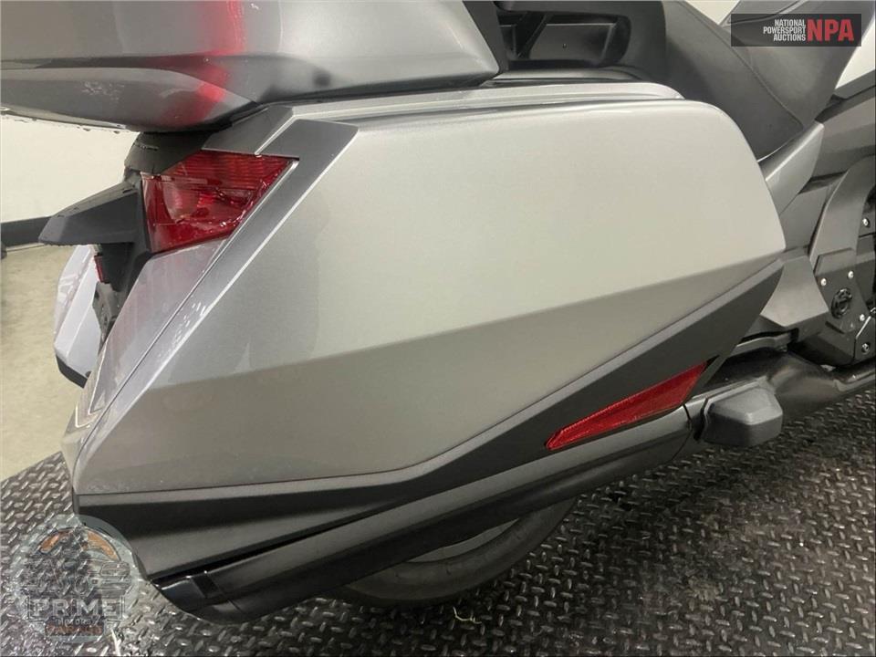2025 Honda GOLD WING TOUR 50TH ANNIVERSARY — фото 15