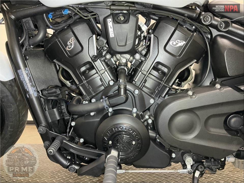 2025 Indian Motorcycle SCOUT SIXTY BOBBER LIMITED — фото 8