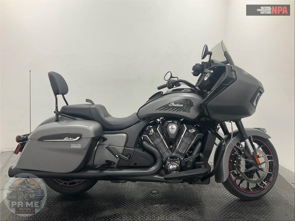 2023 Indian Motorcycle CHALLENGER DARK HORSE (SMOKE) — фото 1