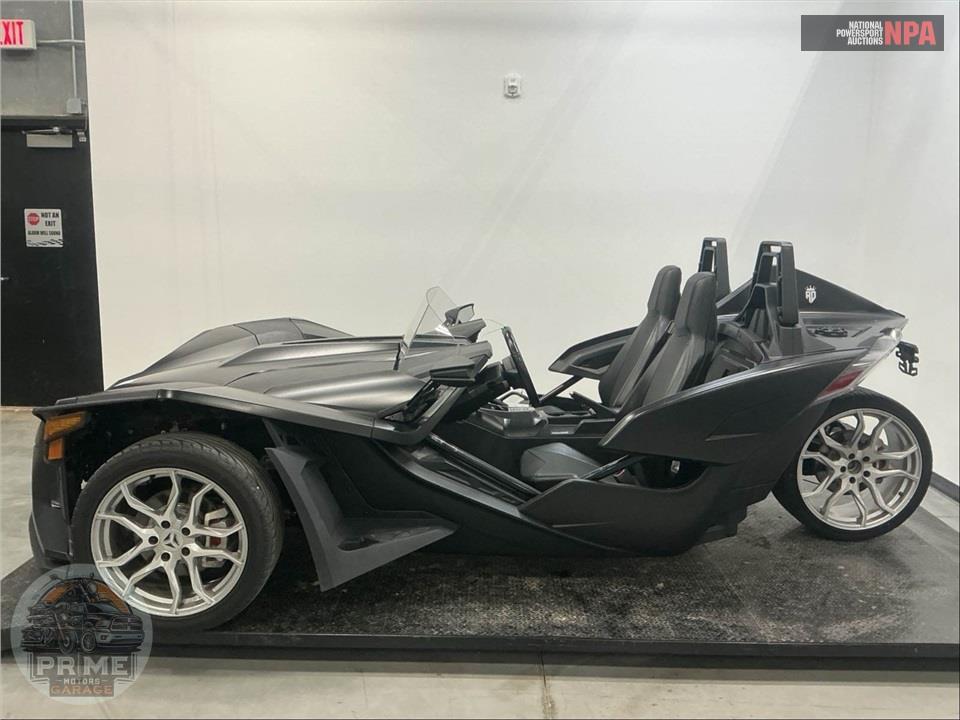 2021 Polaris SLINGSHOT SL AUTODRIVE — фото 3