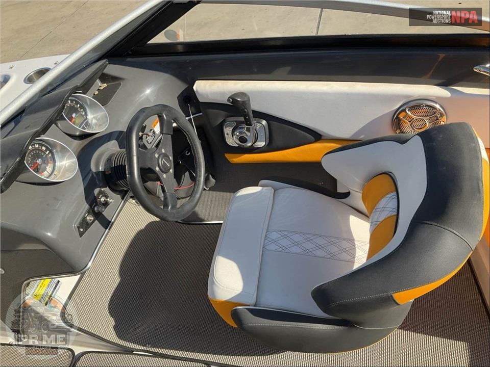 2017 Glastron Boat GTS207/BR(**) GTS SERIES L=22/E=1 200HP BRP JD — фото 7